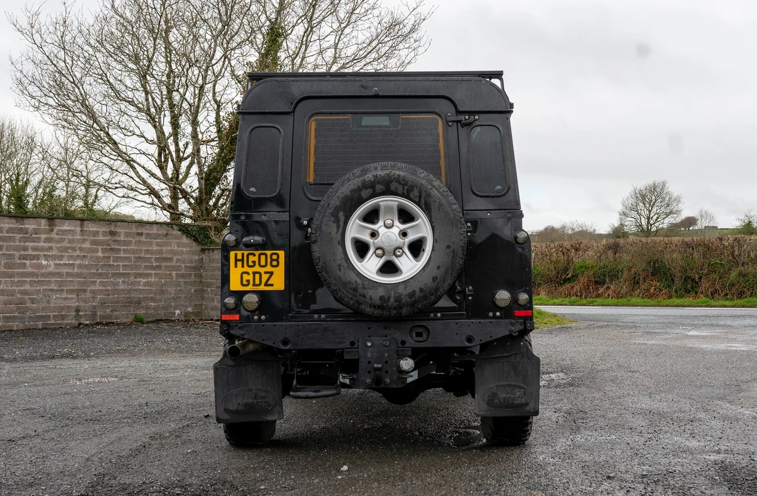 2008 Land Rover Defender 110 - Image 10 of 31
