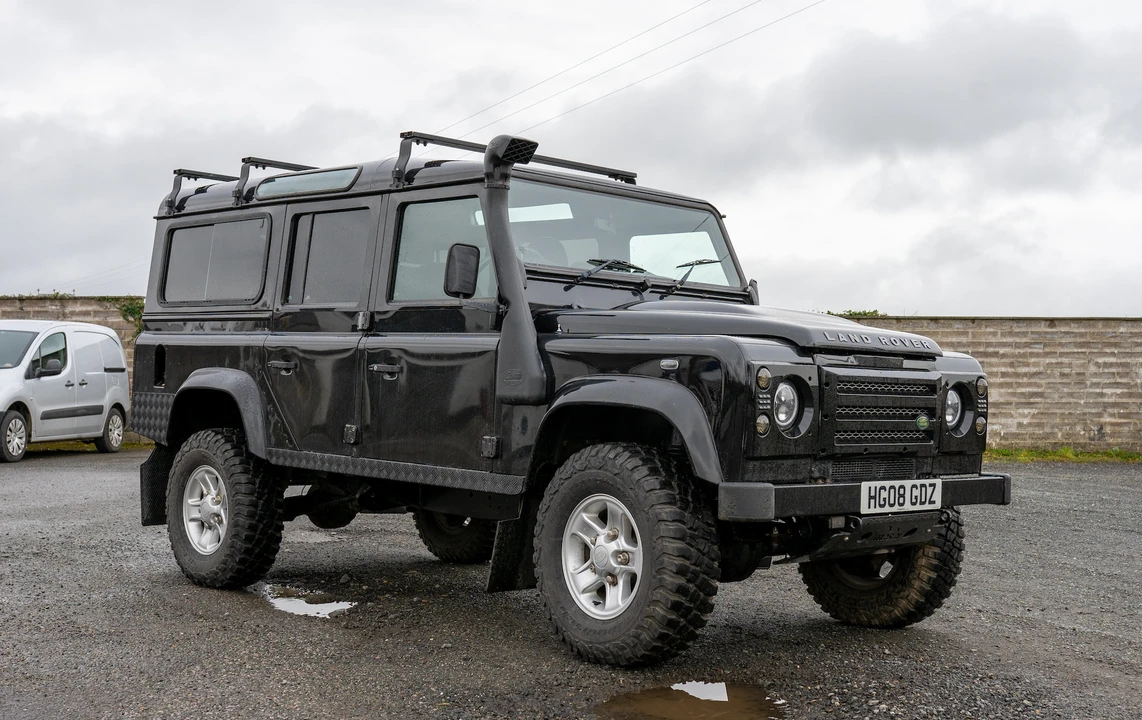 2008 Land Rover Defender 110 - Image 15 of 31