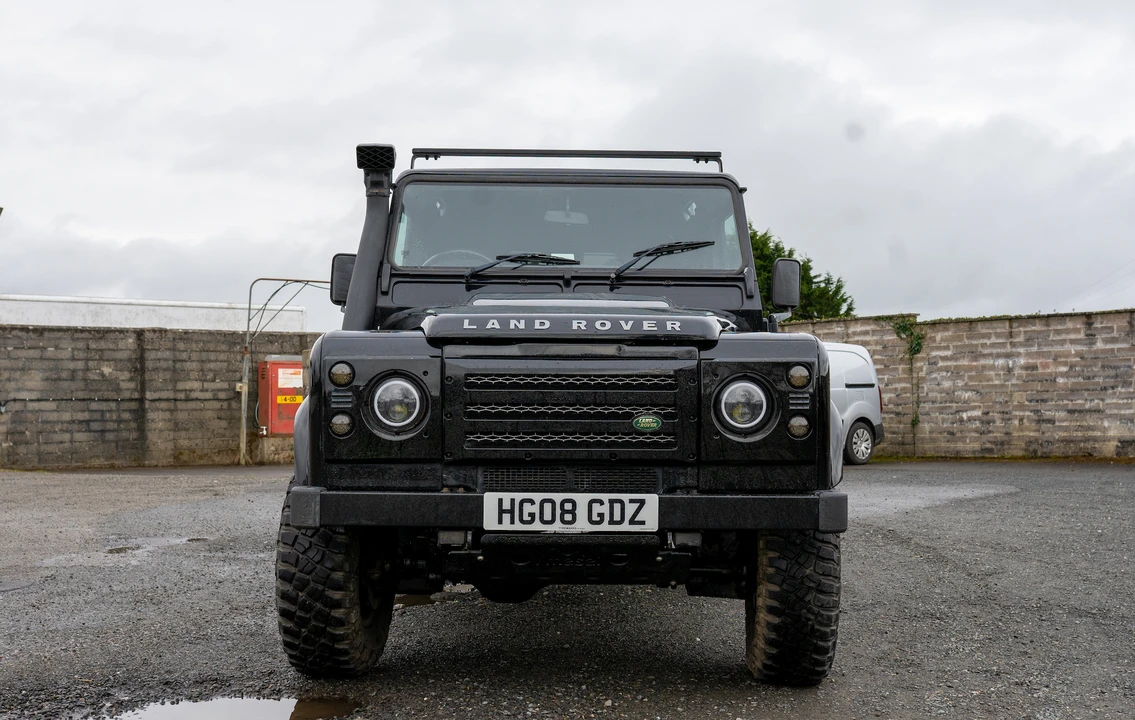 2008 Land Rover Defender 110 - Image 3 of 31