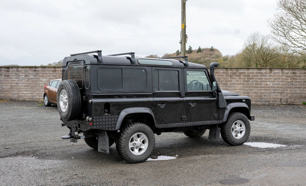 2008 Land Rover Defender 110 - Image 24 of 31