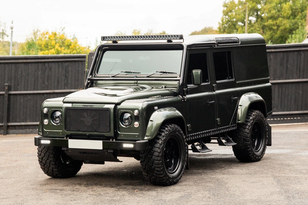 2008 Land Rover Defender 110 - Image 2 of 31
