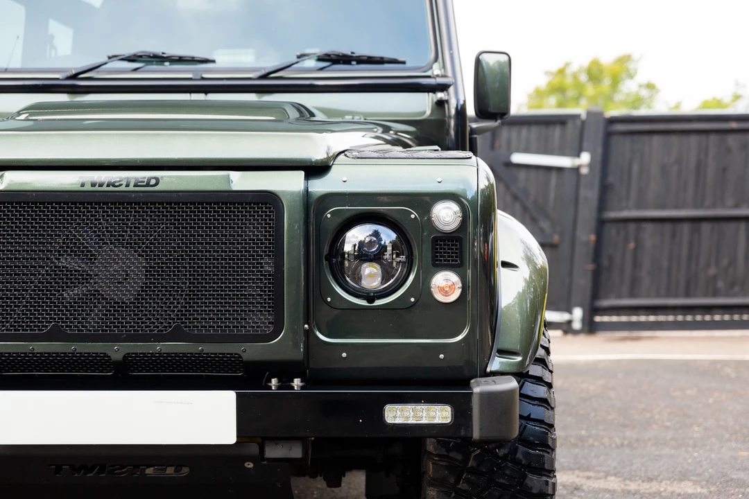 2008 Land Rover Defender 110 - Image 23 of 31