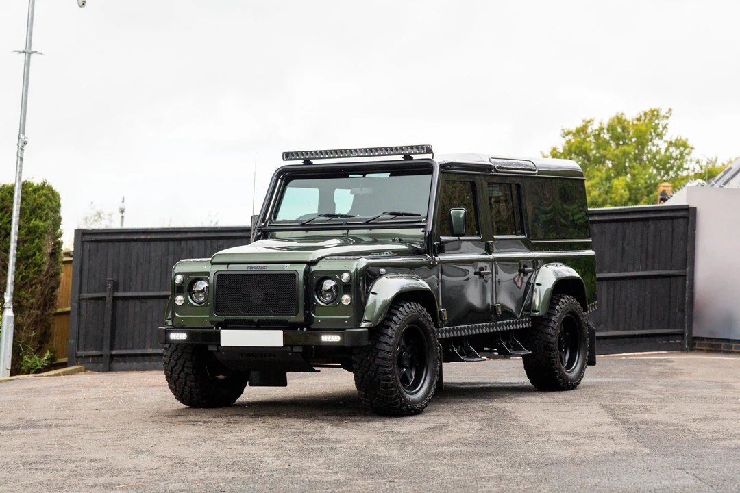 2008 Land Rover Defender 110 - Image 12 of 31