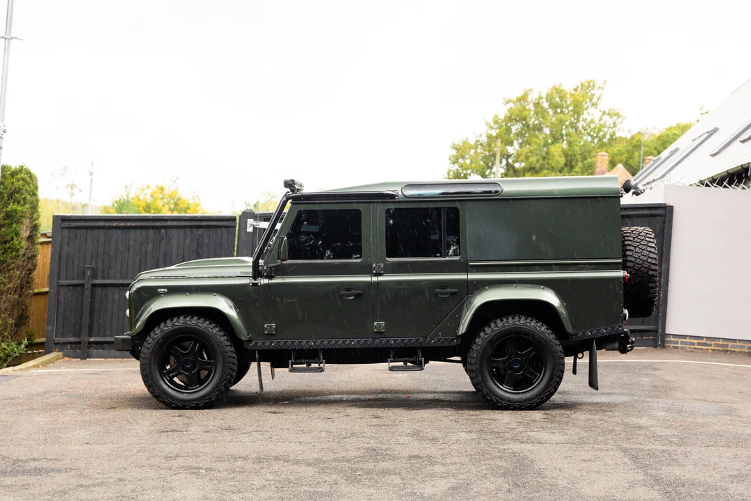 2008 Land Rover Defender 110 - Image 13 of 31