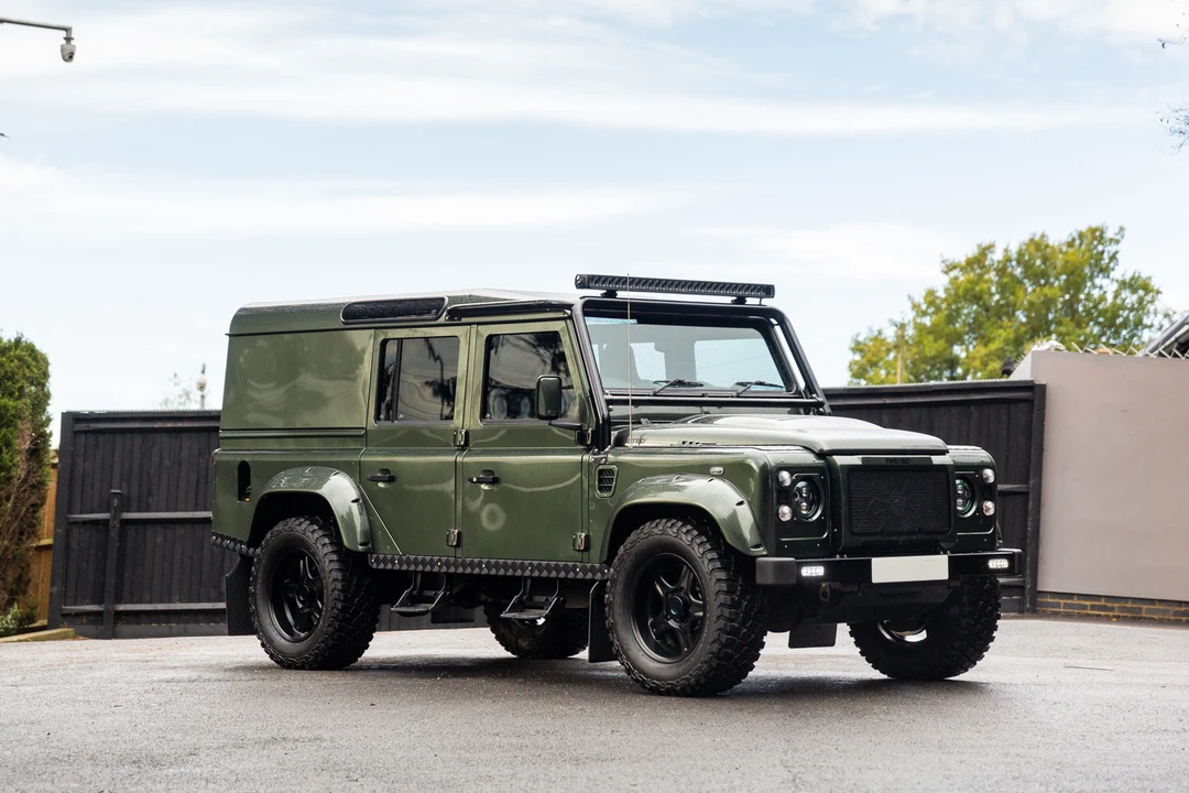 2008 Land Rover Defender 110 - Image 15 of 31