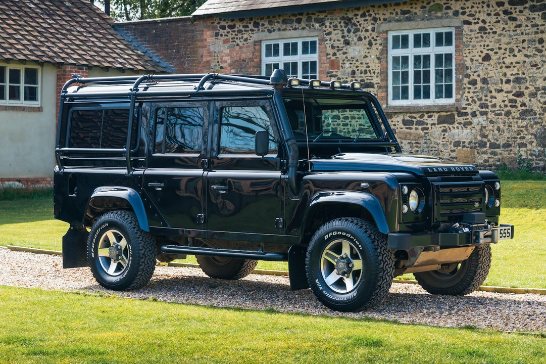 2008 Land Rover Defender 110 - Image 2 of 31