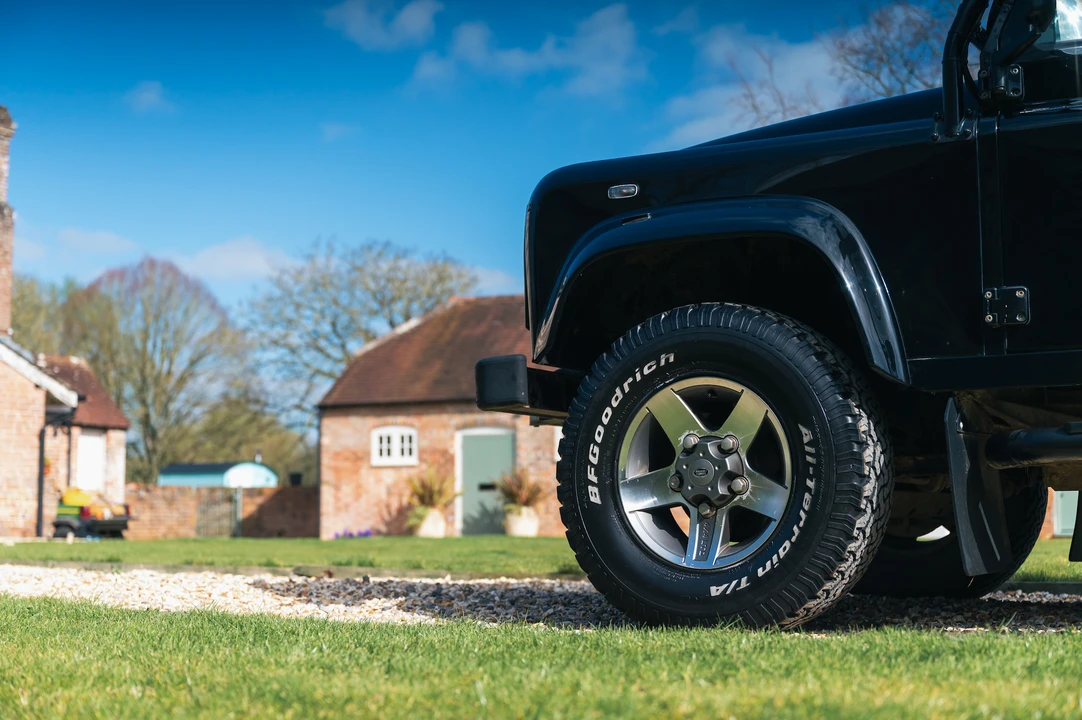 2008 Land Rover Defender 110 - Image 28 of 31