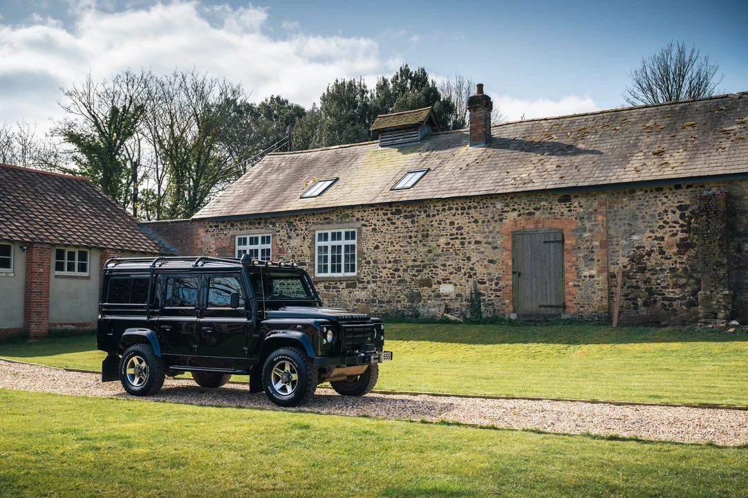 2008 Land Rover Defender 110 - Image 6 of 31