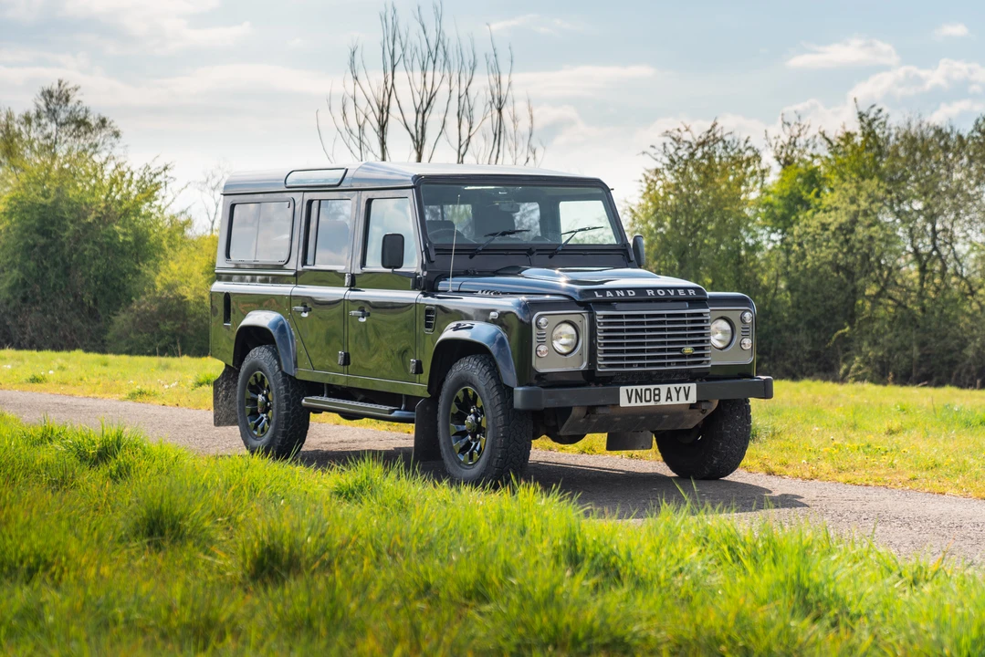 2008 Land Rover Defender 110 - Image 5 of 31