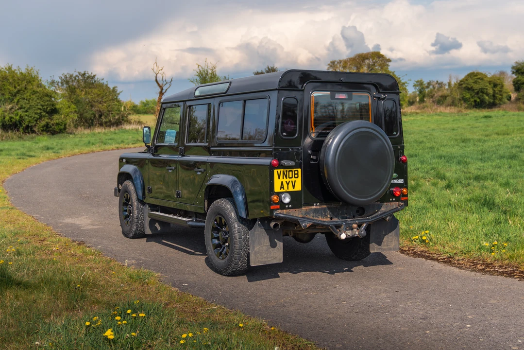 2008 Land Rover Defender 110 - Image 3 of 31