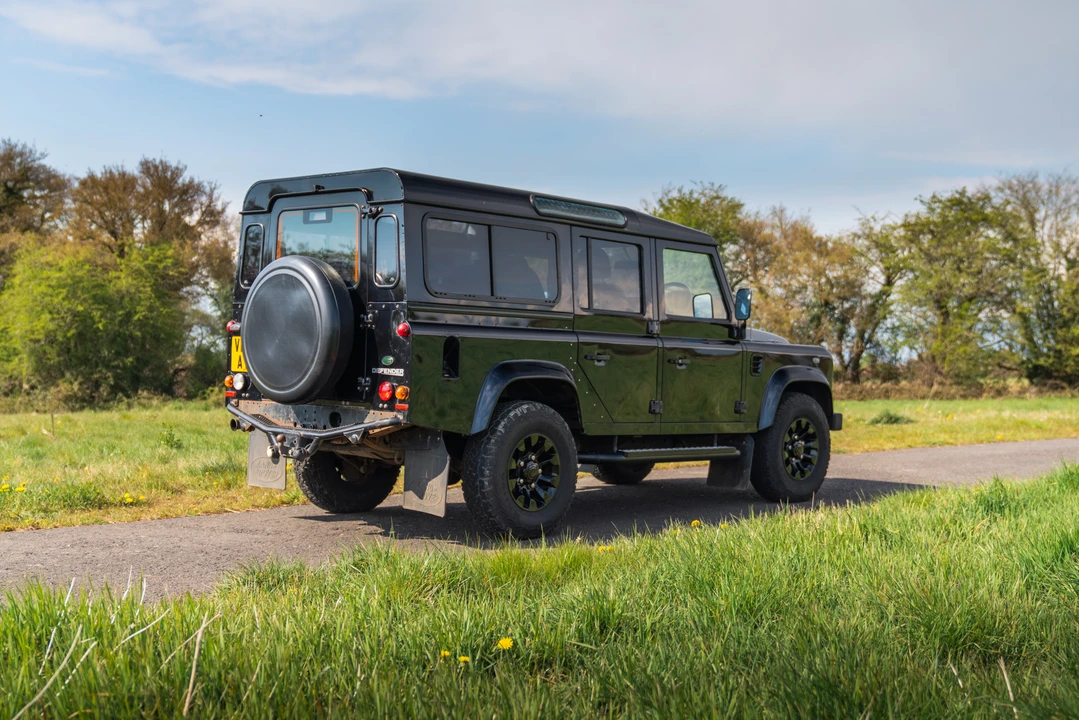 2008 Land Rover Defender 110 - Image 11 of 31