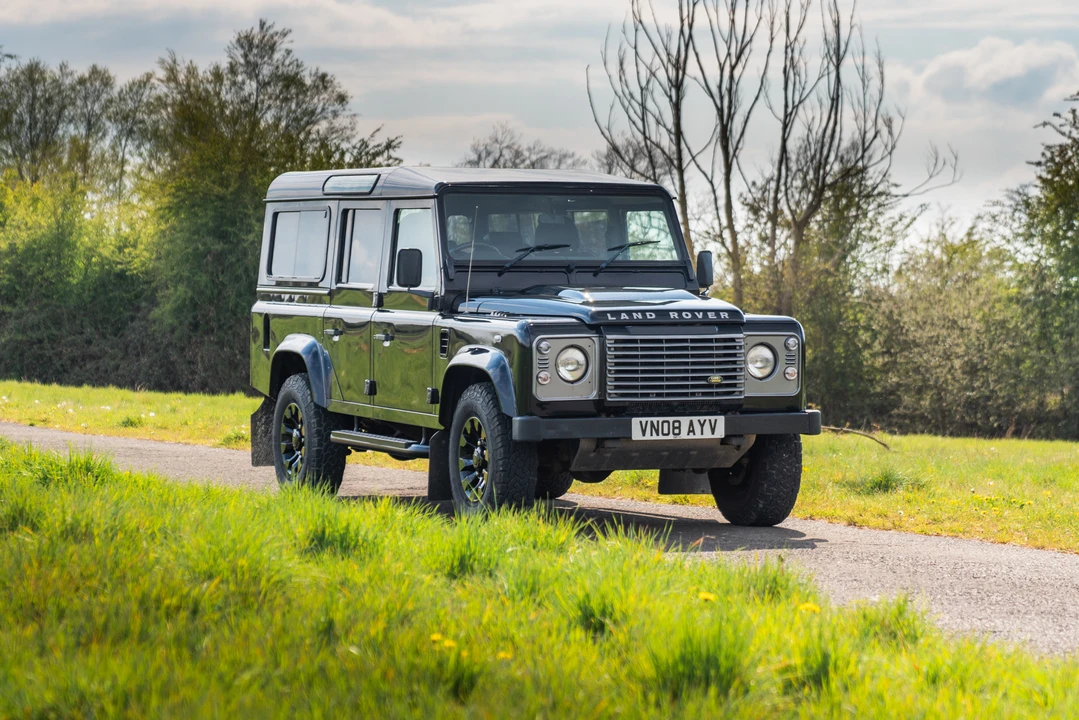 2008 Land Rover Defender 110 - Image 6 of 31