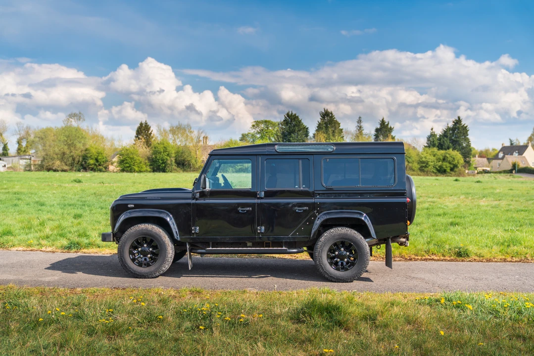 2008 Land Rover Defender 110 - Image 19 of 31