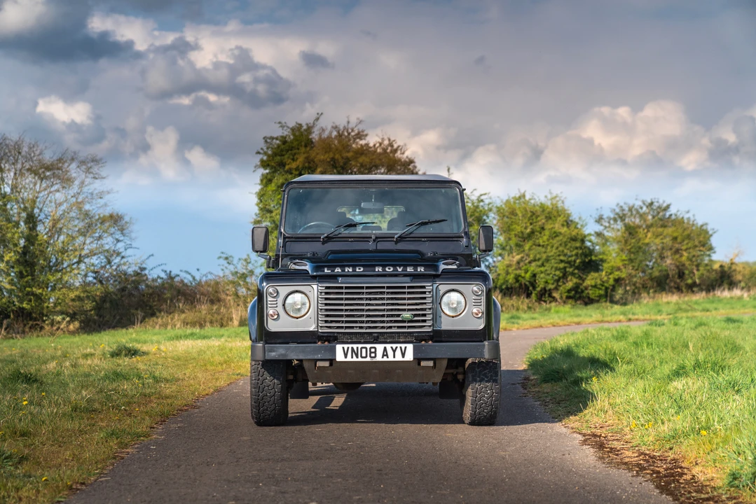 2008 Land Rover Defender 110 - Image 25 of 31