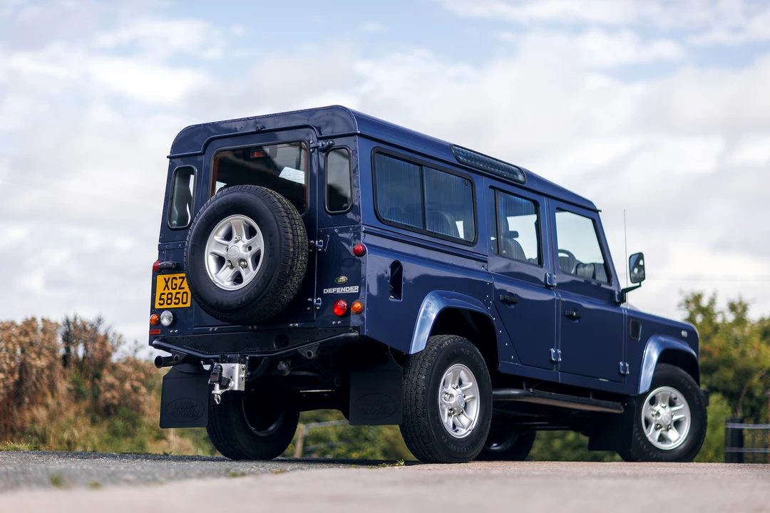 2008 Land Rover Defender 110 - Image 15 of 31