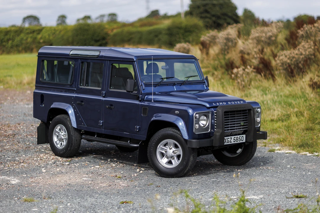 2008 Land Rover Defender 110 - Image 16 of 31
