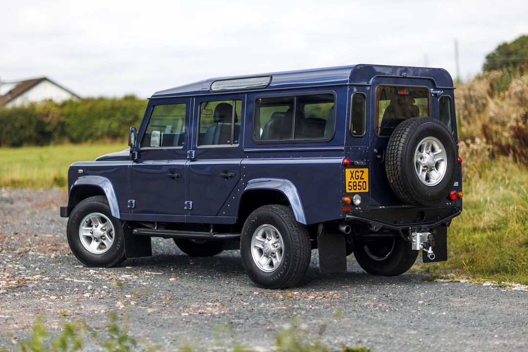 2008 Land Rover Defender 110 - Image 6 of 31