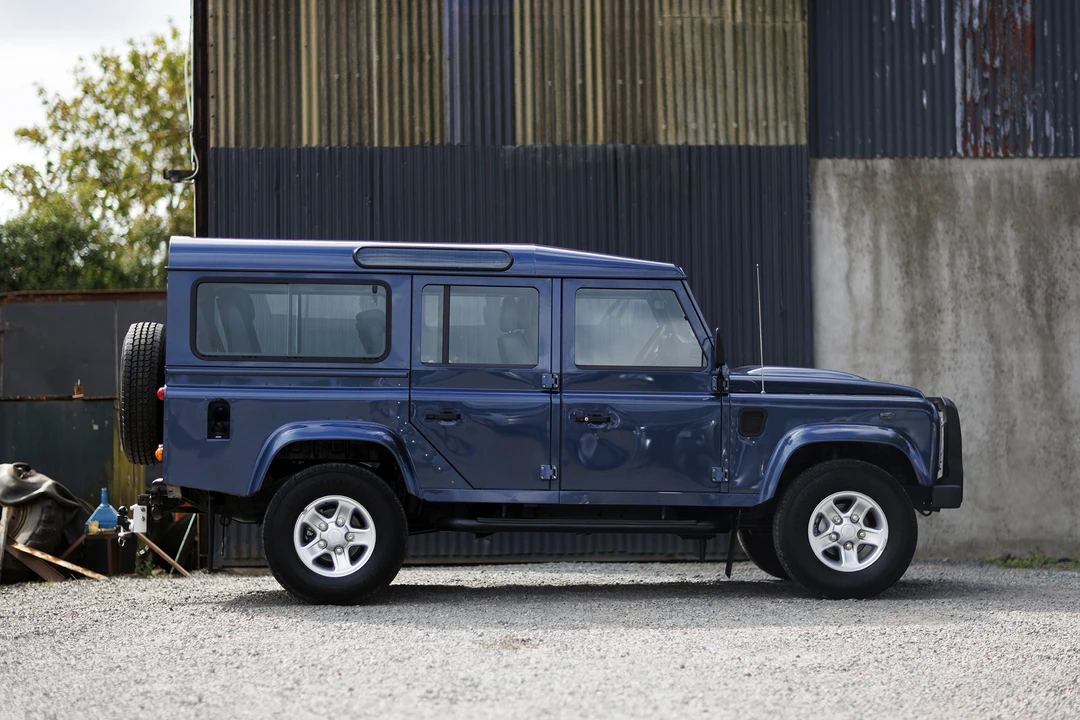 2008 Land Rover Defender 110 - Image 9 of 31