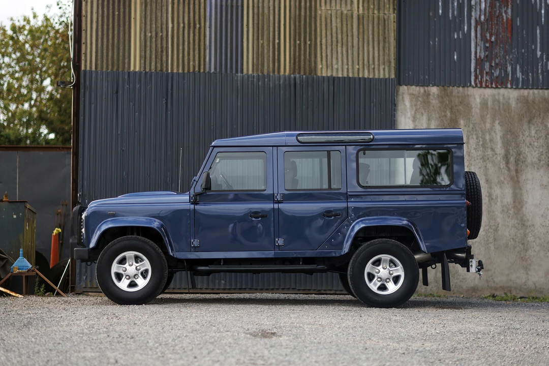 2008 Land Rover Defender 110 - Image 5 of 31