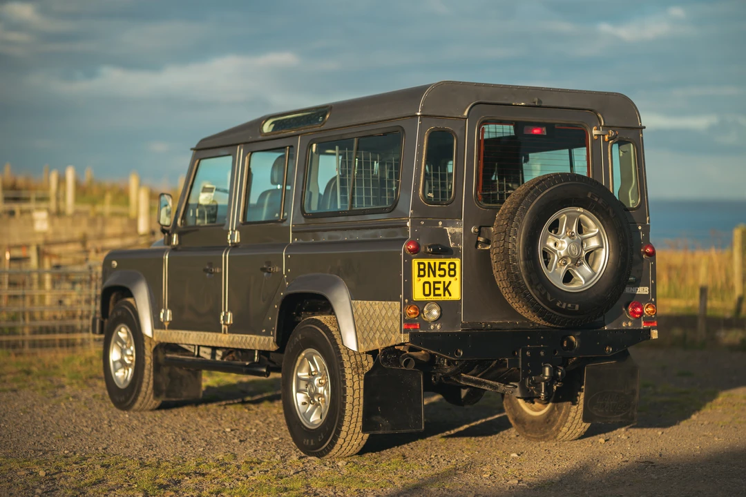 2008 Land Rover Defender 110 - Image 8 of 31