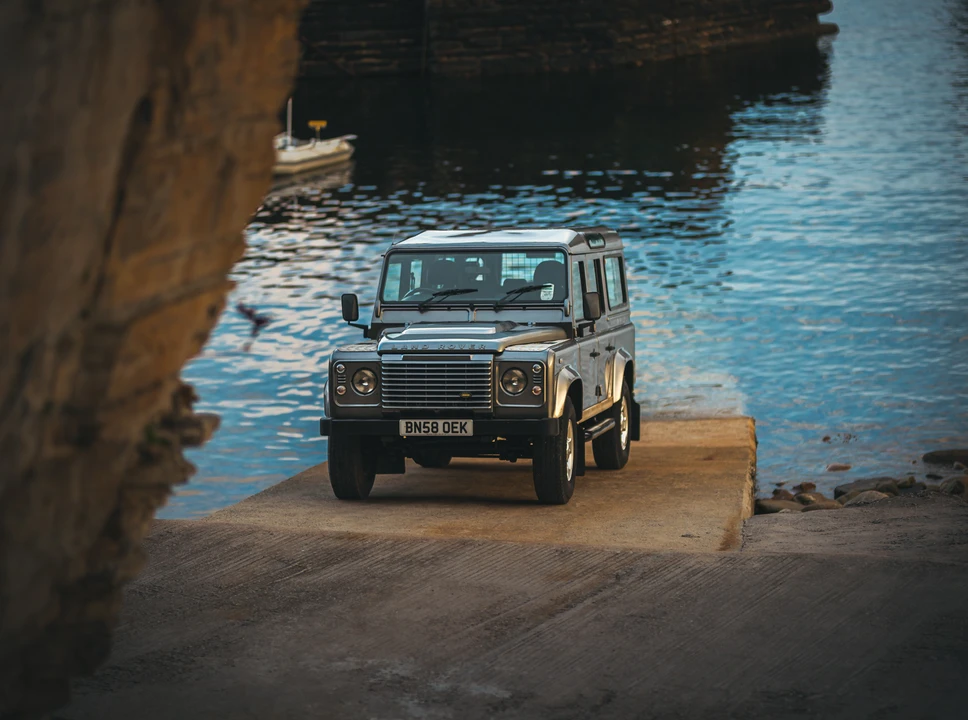2008 Land Rover Defender 110 - Image 15 of 31