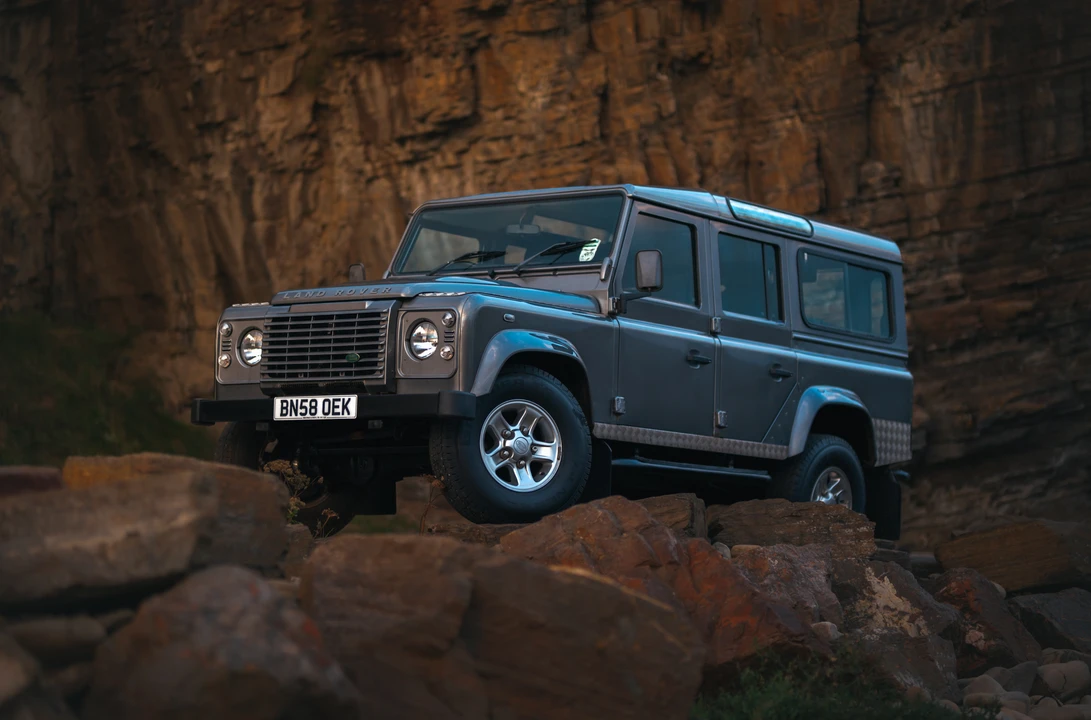 2008 Land Rover Defender 110 - Image 17 of 31