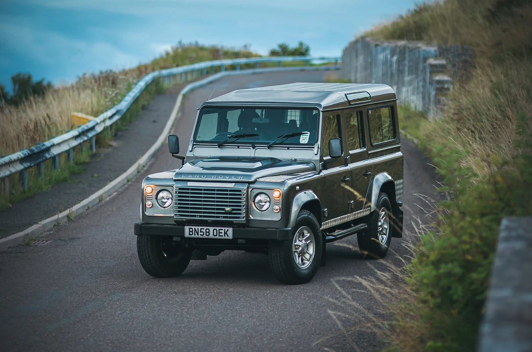 2008 Land Rover Defender 110 - Image 18 of 31
