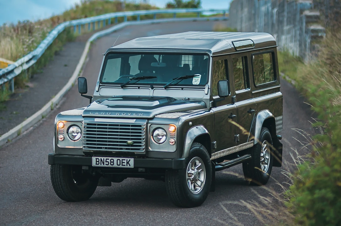 2008 Land Rover Defender 110 - Image 2 of 31