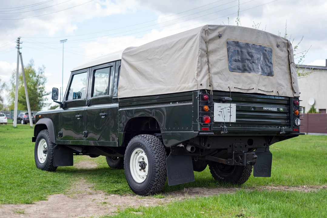 2008 Land Rover Defender 130 - Image 13 of 31