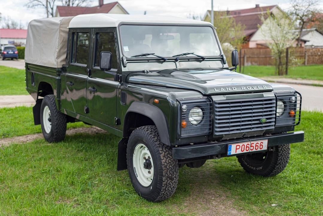 2008 Land Rover Defender 130 - Image 16 of 31