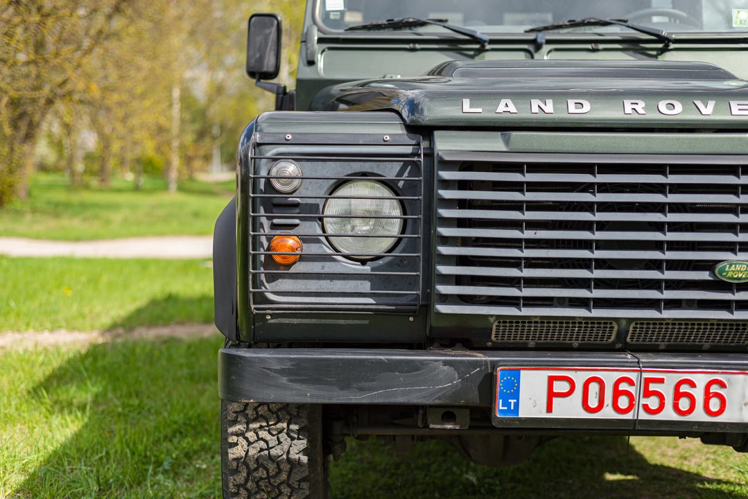 2008 Land Rover Defender 130 - Image 21 of 31