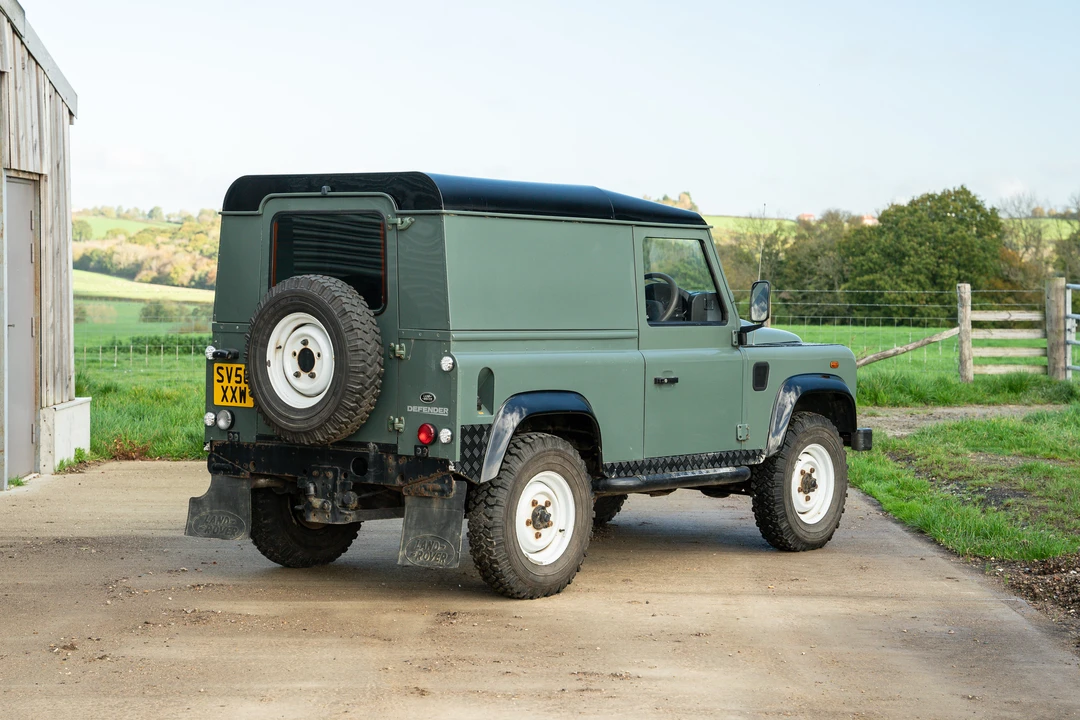 2008 Land Rover Defender 90 - Image 9 of 31