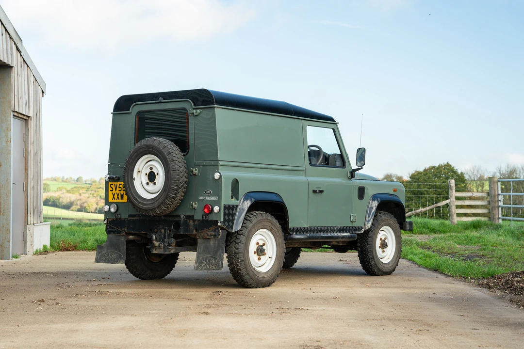2008 Land Rover Defender 90 - Image 10 of 31