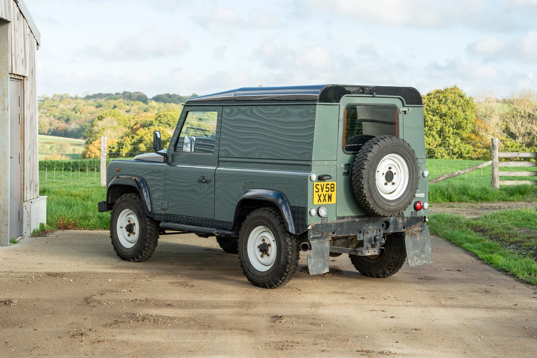 2008 Land Rover Defender 90 - Image 16 of 31