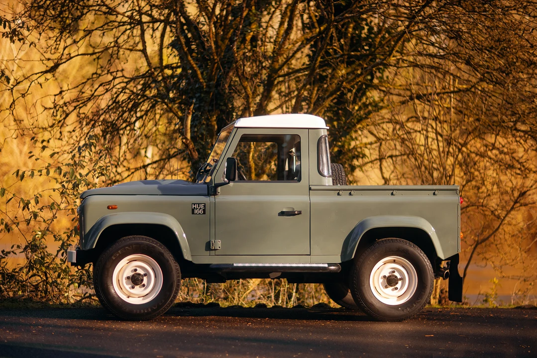 2008 Land Rover Defender 90 - Image 5 of 31