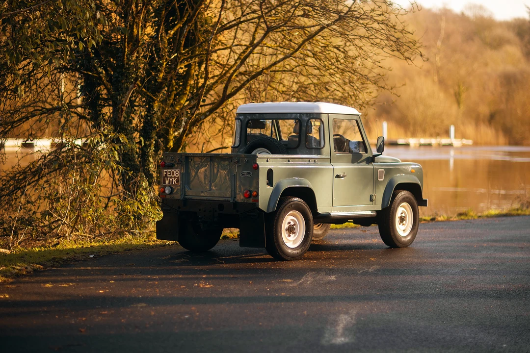 2008 Land Rover Defender 90 - Image 11 of 31