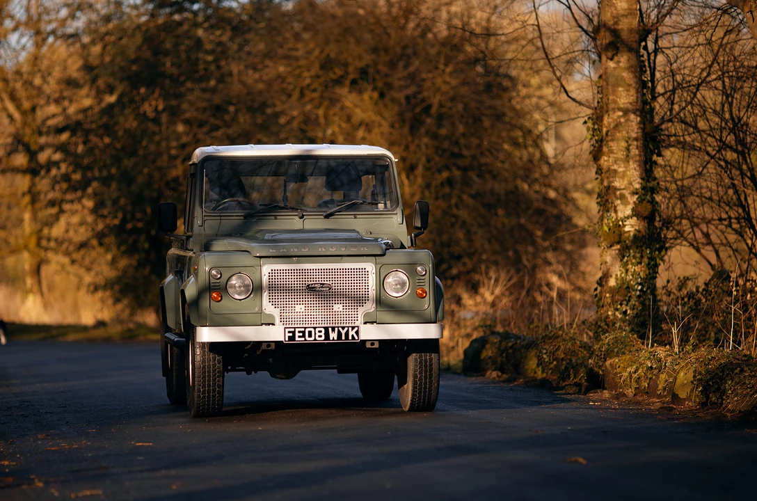 2008 Land Rover Defender 90 - Image 15 of 31