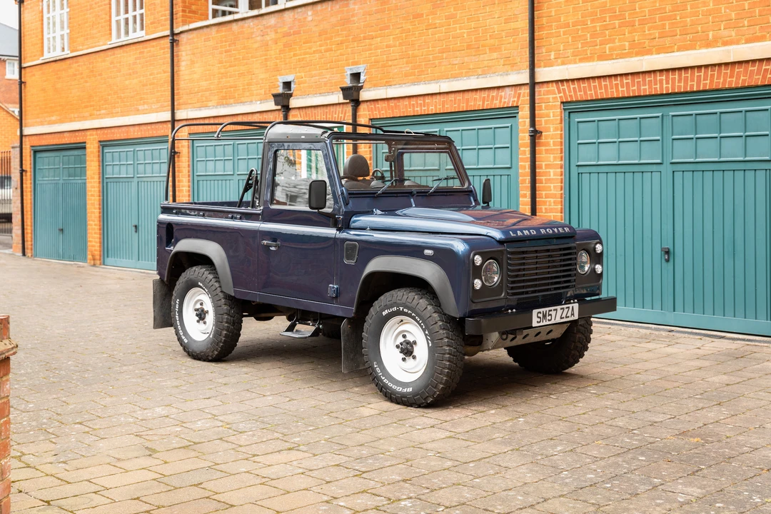 2008 Land Rover Defender 90 - Image 11 of 31