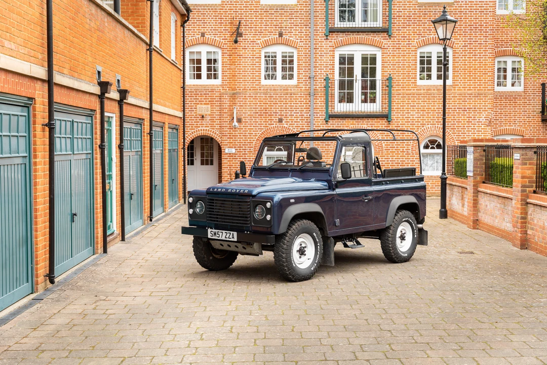2008 Land Rover Defender 90 - Image 15 of 31