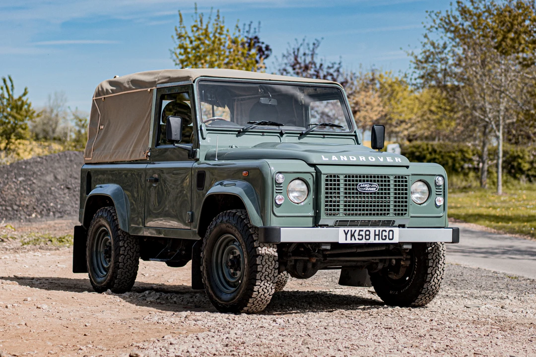 2008 Land Rover Defender 90 - Image 2 of 31