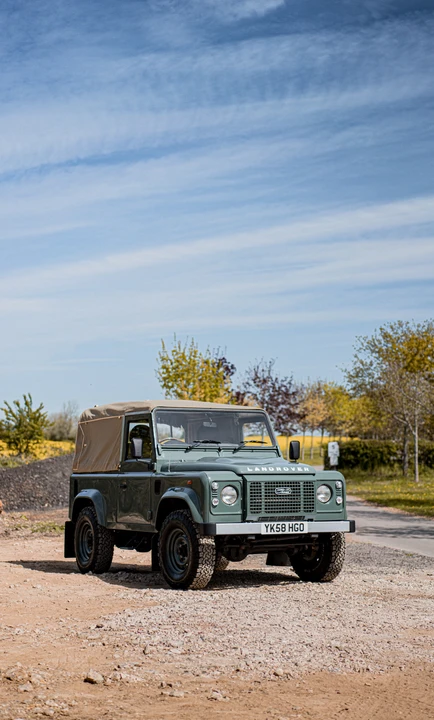 2008 Land Rover Defender 90 - Image 16 of 31
