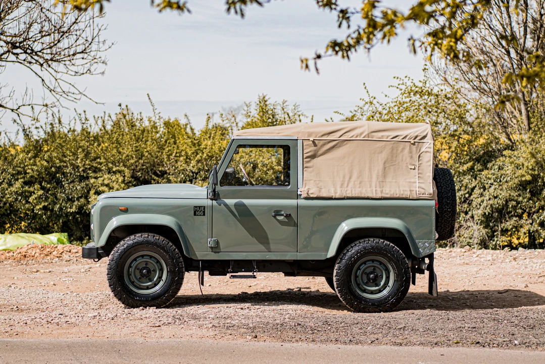 2008 Land Rover Defender 90 - Image 13 of 31