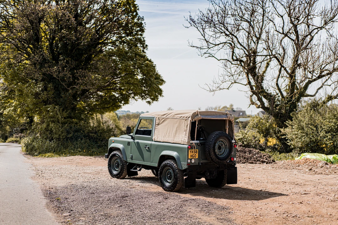 2008 Land Rover Defender 90 - Image 8 of 31