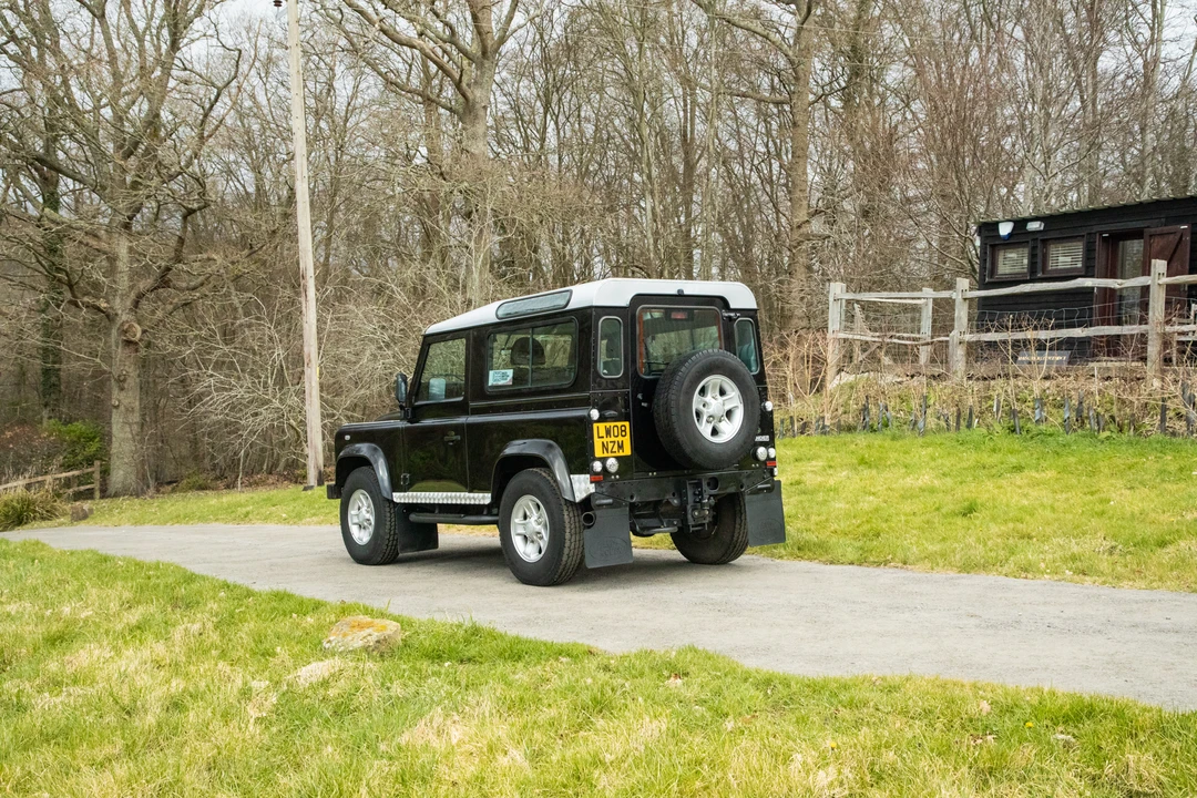 2008 Land Rover Defender 90 - Image 6 of 31