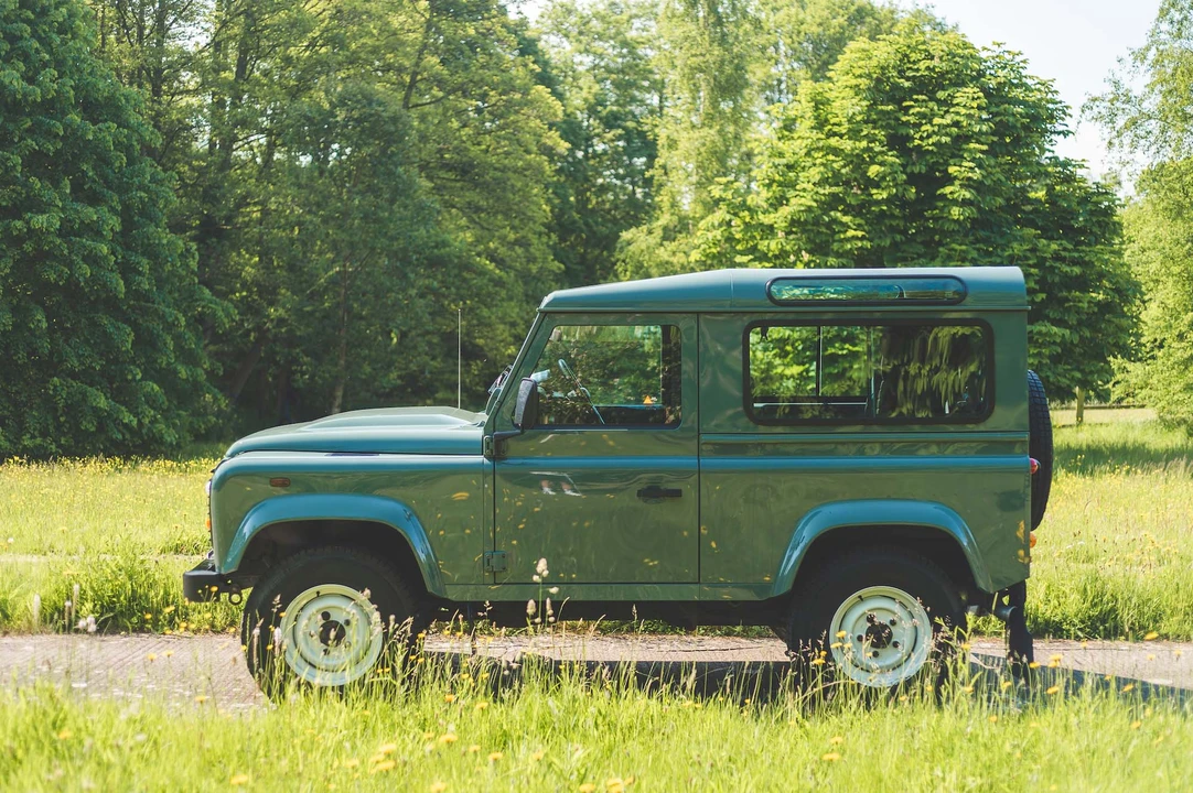 2008 Land Rover Defender 90 - Image 9 of 31