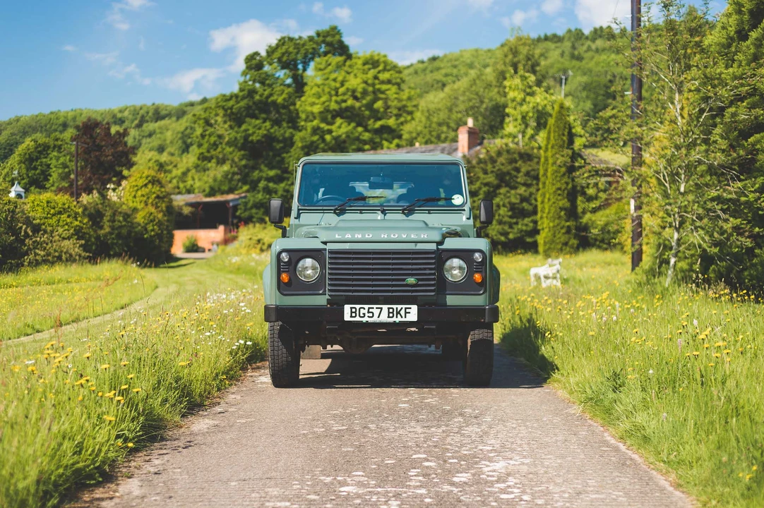 2008 Land Rover Defender 90 - Image 3 of 31