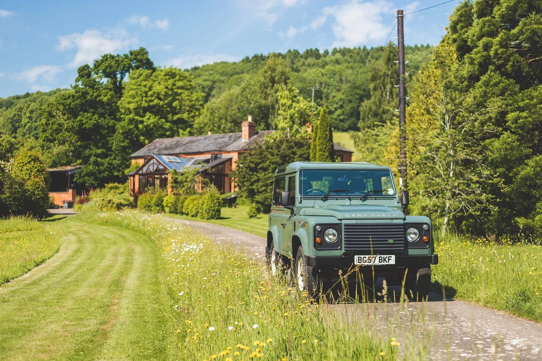 2008 Land Rover Defender 90 - Image 13 of 31