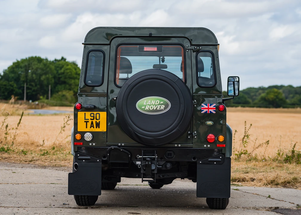 2008 Land Rover Defender 90 - Image 7 of 31