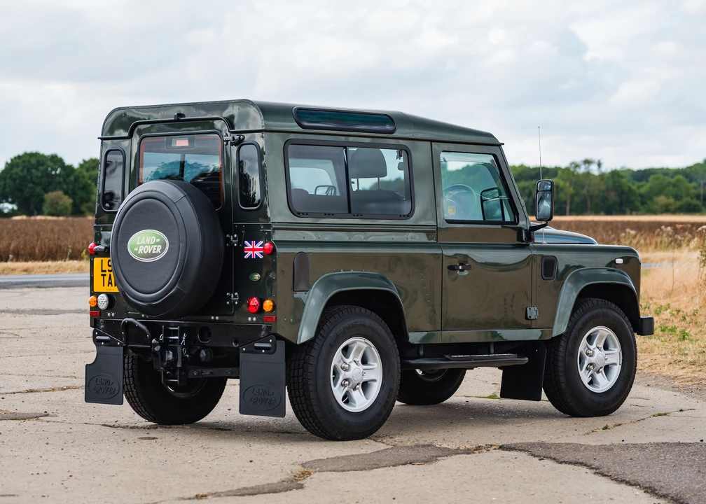 2008 Land Rover Defender 90 - Image 16 of 31