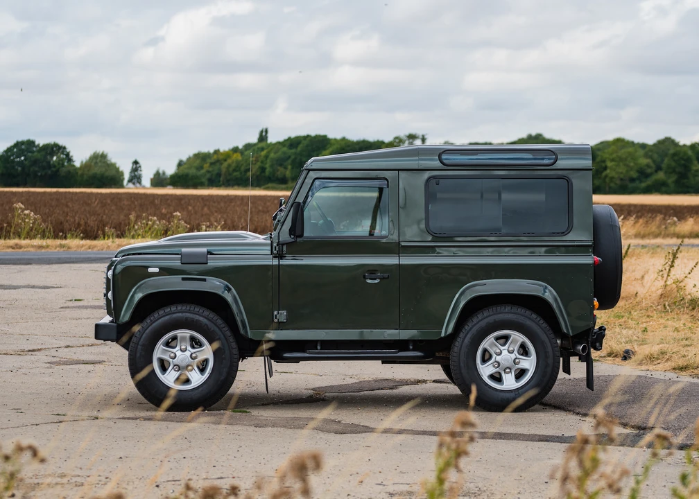 2008 Land Rover Defender 90 - Image 5 of 31